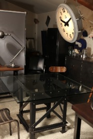 table eifel riveté 1900